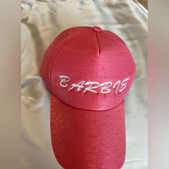 Barbie cap embroidered - Picture 3 of 3